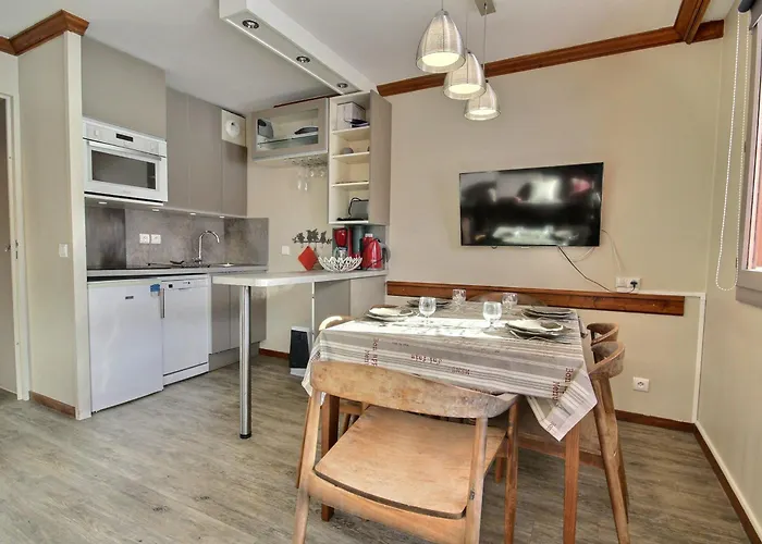 Renove 3 Pieces, 6 Pers., Au Pied Des Pistes - Fr-1-455-65 * La Plagne